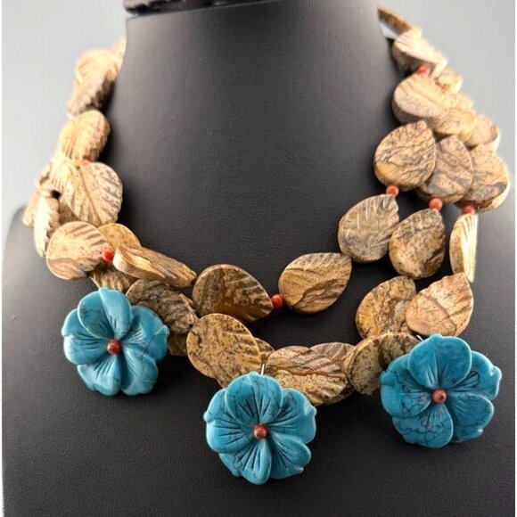 Two Blonde Lizards Sterling Triple Strand Agate Blue Stone Flower Necklace
